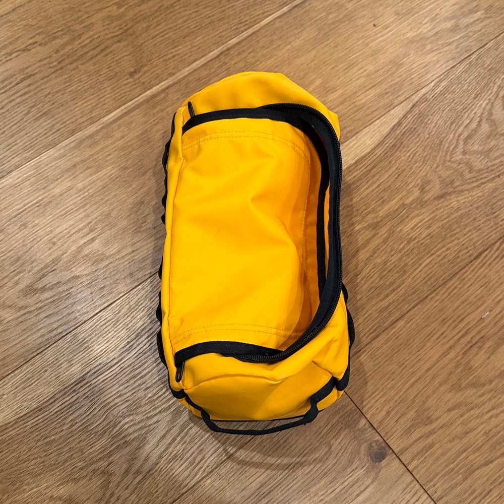 The North Face Black and Yellow Toiletry Bag - Picture 5 of 6